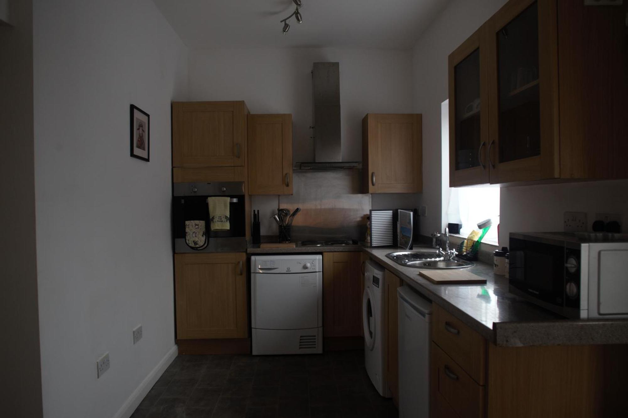 Apartment Lingfield Ewenique Views Pets Welcome